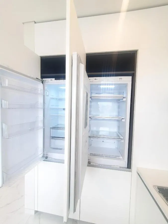 Cheongdam Beautiful Apartment New Building Edition Full Option Long Term Stay Availableapt 2룸 신축 Edition 풀옵션 장기가능